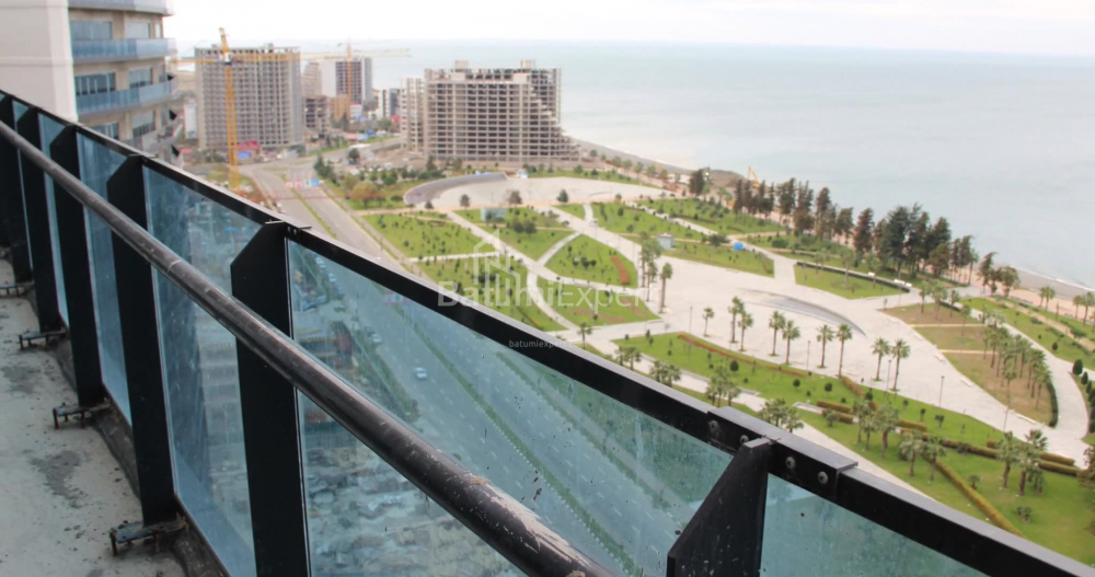 דירה 76.07 מ"ר - לך ומריה קצ'ינסקי, בטומי, גאורגיה