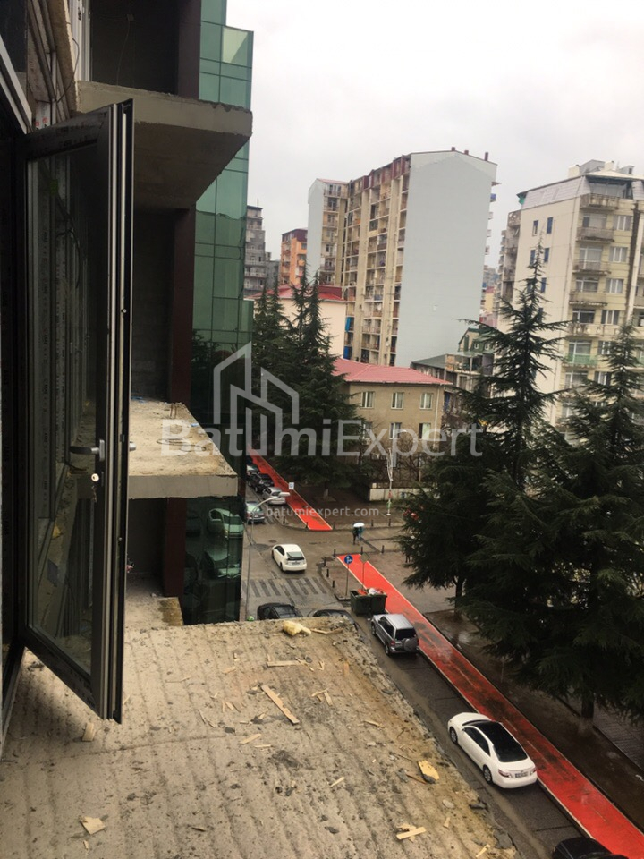 דירה 34.4 מ"ר - וכטנג גורגסלי, Batumi, גאורגיה