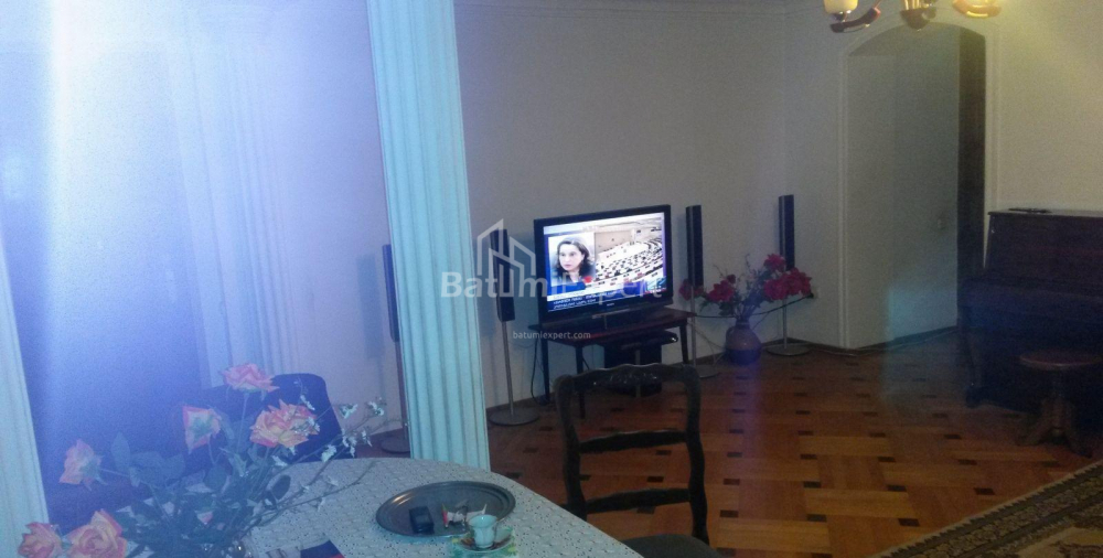 דירה 83 מ"ר - זוראבה גורגילדזה, Batumi, גאורגיה