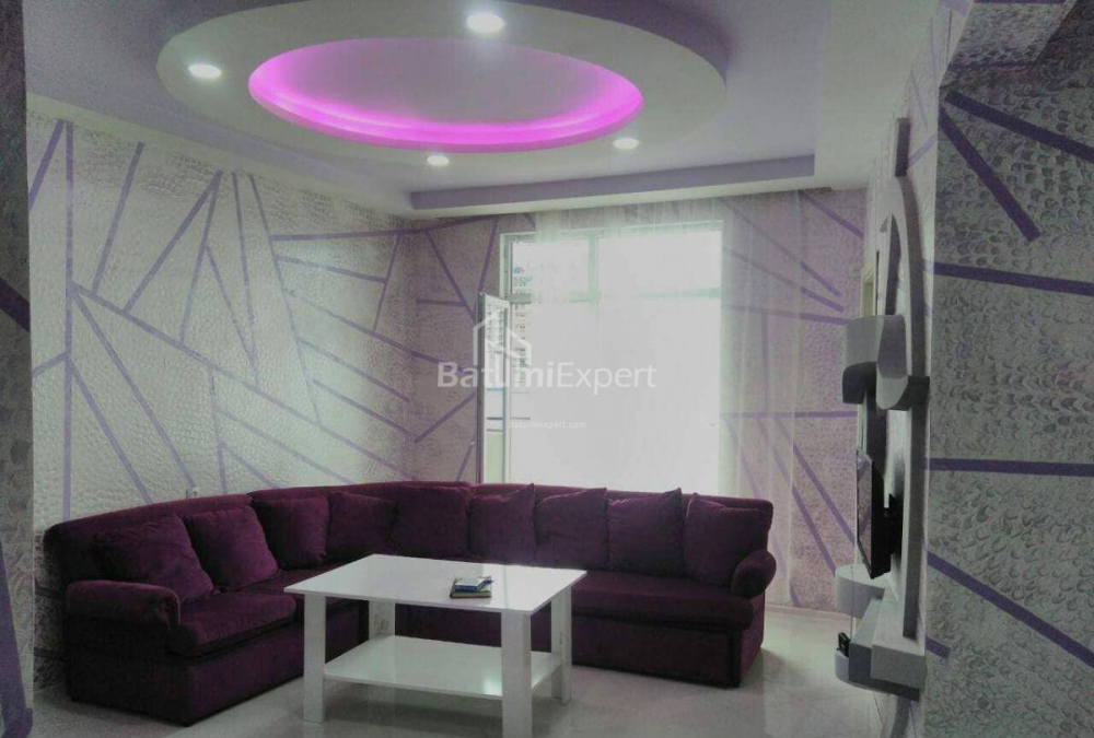 דירה 60 מ"ר - ניקו פירוסמני, Batumi, גאורגיה