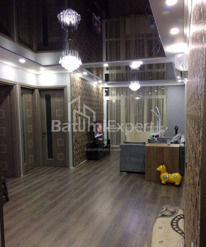 דירה 95 מ"ר - יוסף קובלדזה, Batumi, גאורגיה