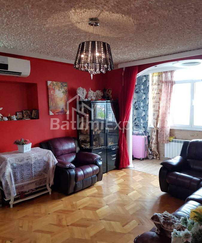 דירה 85 מ"ר - וכטנג גורגסלי, Batumi, גאורגיה