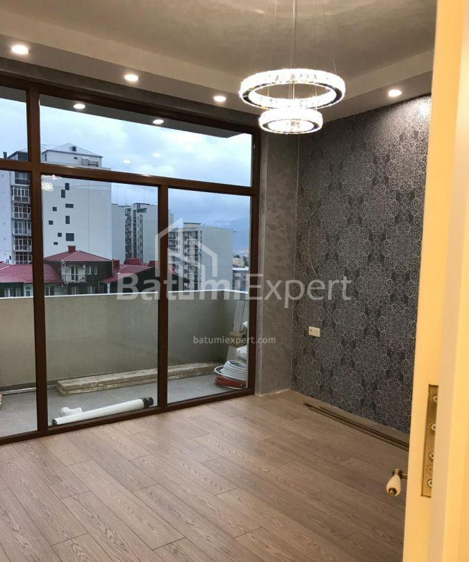 דירה 81 מ"ר - זוראבה גורגילדזה, Batumi, גאורגיה