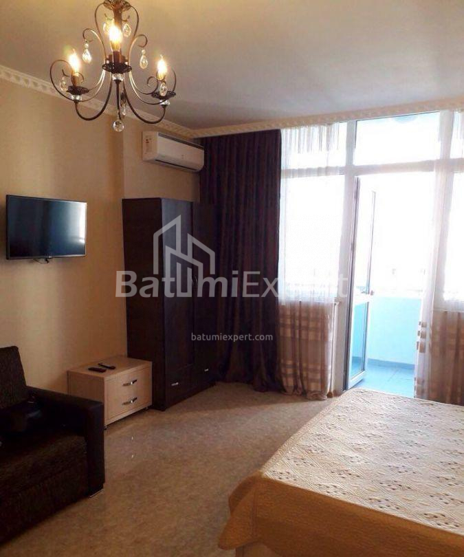 דירה 43 מ"ר - ניקו פירוסמני, Batumi, גאורגיה
