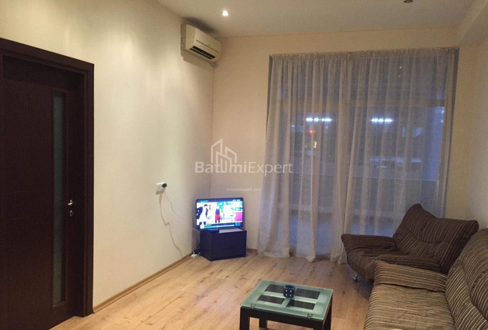 דירה 85 מ"ר - זוראבה גורגילדזה, Batumi, גאורגיה