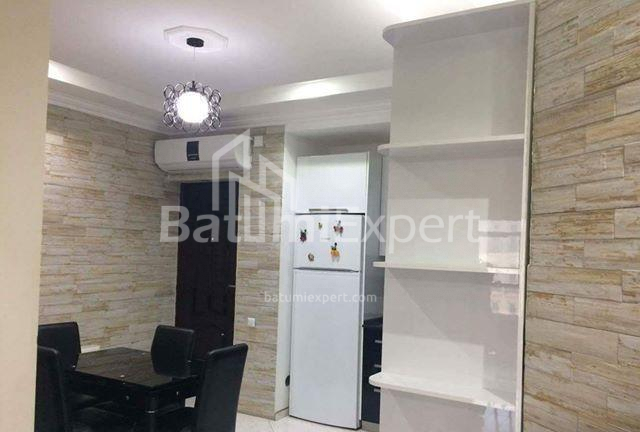 דירה 70 מ"ר - שריף חימשיאשווילי, Batumi, גאורגיה