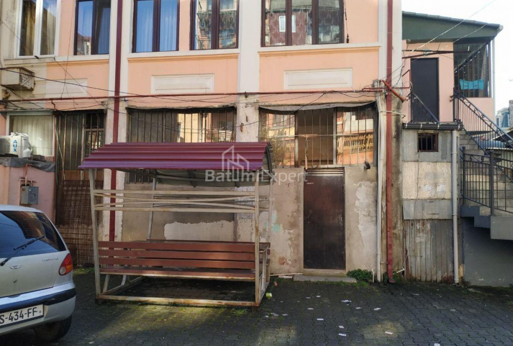 דירה 55 מ"ר - יוריבסקאיה, בטומי, גאורגיה