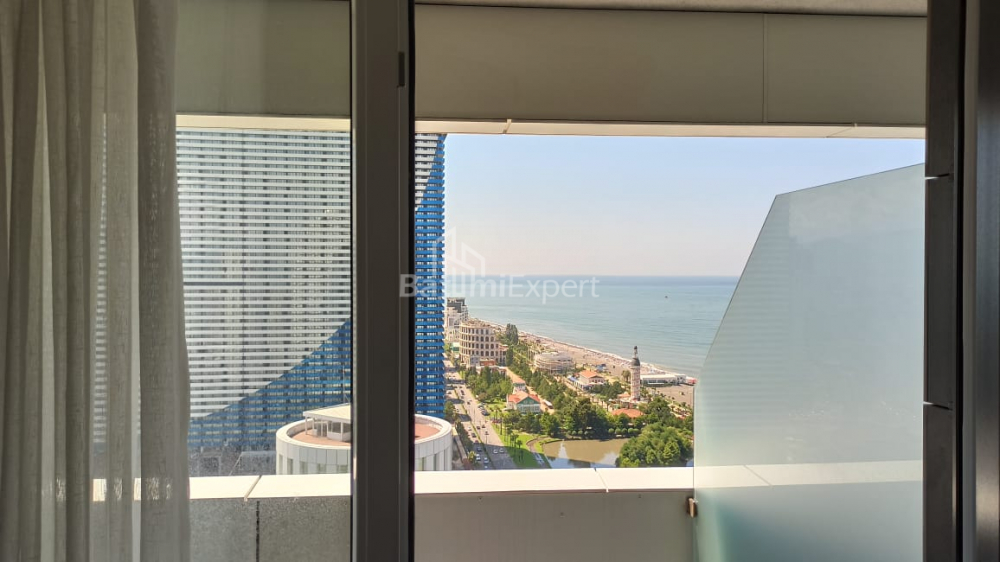 דירה 32 מ"ר - שריף חימשיאשווילי, בטומי, גאורגיה