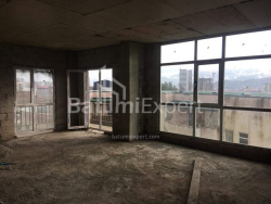 דירה 1-комн 67.5 m² - פטרה בגרציוני, Batumi