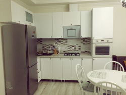 דירה 78 מ"ר - המלך פרנבאז, בטומי, גאורגיה