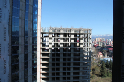 דירה 30.7 מ"ר - סמטת הגיבורים, בטומי, גאורגיה