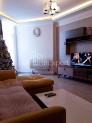 דירה 2-комн 56 m² - אלכסנדרה פושקין, Batumi