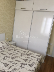 דירה 77 מ"ר - ניקו פירוסמני, Batumi, גאורגיה