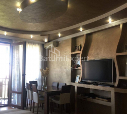 דירה 3-комн 80 m² - יוריבסקאיה, Batumi