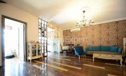 דירה 4-комн 93 m² - וכטנג גורגסלי, Batumi