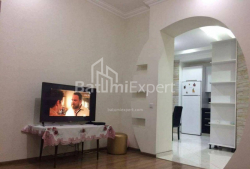 דירה 130 מ"ר - שריף חימשיאשווילי, Batumi, גאורגיה
