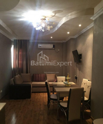 דירה 50 מ"ר - שריף חימשיאשווילי, Batumi, גאורגיה