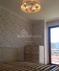 דירה 4-комн 116 m² - וכטנג גורגסלי, Batumi
