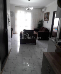 דירה 3-комн 60 m² - פטרה בגרציוני, Batumi