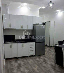 דירה 3-комн 60 m² - יוריבסקאיה, Batumi