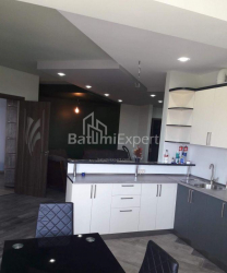 דירה 87 מ"ר - דוד אגמשנבלי, Batumi, גאורגיה