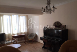 דירה 2-комн 68 m² - זוראבה גורגילדזה, Batumi