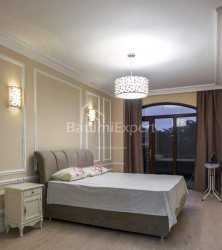 דירה 4-комн 140 m² - יוריבסקאיה, Batumi