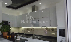 דירה 3-комн 80 m² - איליה צ'בצ'וואדזה, Batumi
