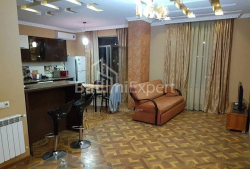 דירה 3-комн 75 m² - וכטנג גורגסלי, Batumi