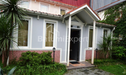 דירה 3-комн 75 m² - יוריבסקאיה, Batumi