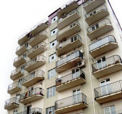 דירה 4-комн 80 m² - יוריבסקאיה, Batumi