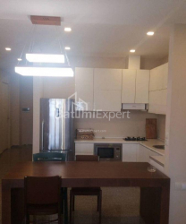 דירה 3-комн 92 m² - זוראבה גורגילדזה, Batumi