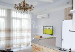 דירה 3-комн 60 m² - אלכסנדרה פושקין, Batumi