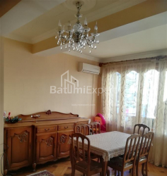 דירה 3-комн 90 m² - זוראבה גורגילדזה, Batumi