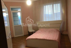 דירה 3-комн 70 m² - זוראבה גורגילדזה, Batumi