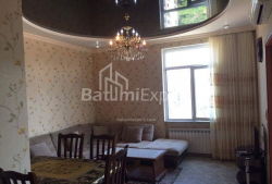 דירה 4-комн 74 m² - יוריבסקאיה, Batumi
