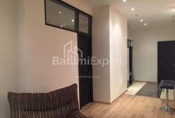 דירה 85 מ"ר - זוראבה גורגילדזה, Batumi, גאורגיה