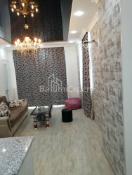 דירה 58 מ"ר - ניקו פירוסמני, Batumi, גאורגיה