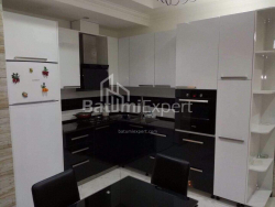 דירה 4-комн 70 m² - שריף חימשיאשווילי, Batumi