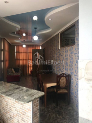 דירה 3-комн 72 m² - אלכסנדרה פושקין, Batumi