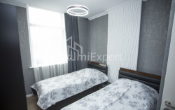 דירה 73 מ"ר - ניקו פירוסמני, Batumi, גאורגיה