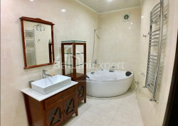 דירה 3-комн 160 m² - זוראבה גורגילדזה, Batumi