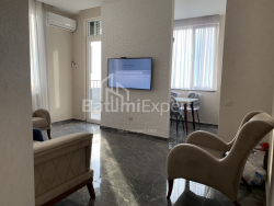 דירה 2-комн 52 m² - שריף חימשיאשווילי, Batumi