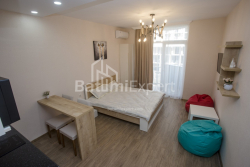 דירה 27 מ"ר - שריף חימשיאשווילי, Batumi, גאורגיה