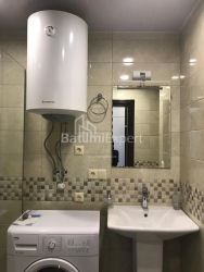 דירה 32 מ"ר - שריף חימשיאשווילי, בטומי, גאורגיה