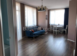 דירה 72 מ"ר - ניקו פירוסמני, Batumi, גאורגיה