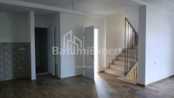 בית פרטי 5-комн 230 m² - סימון כנעלי, Kvariati