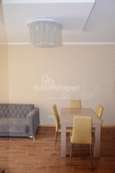 דירה 2-комн 46.5 m² - שריף חימשיאשווילי, Batumi