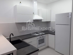 דירה 4-комн 93 m² - ניקו פירוסמני, Batumi