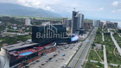 דירה 28 מ"ר - שריף חימשיאשווילי, Batumi, גאורגיה